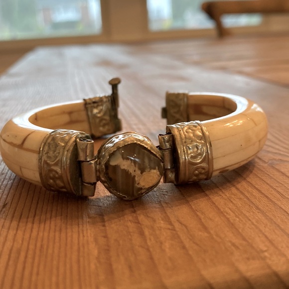 Vintage Silver Tone Wide Bovine Bone Bangle Bracelet Hinged...